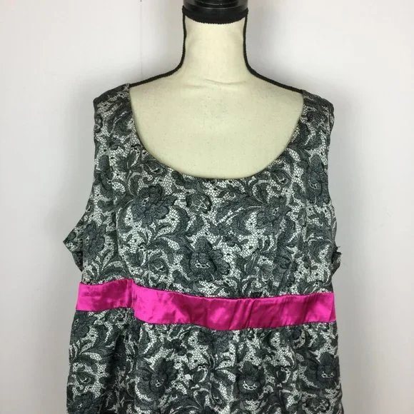 New! Torrid Tank Top Blouse 4X Womans Plus Black White Lace Print Sleeveless - Picture 3 of 14